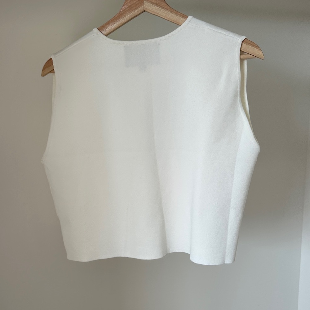 Aleeza Women's White Sleeveless Top - Picture 4 of 5